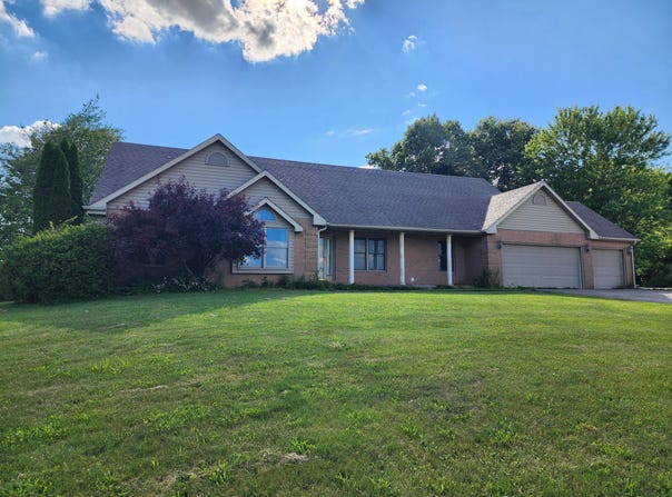 1305 County Road 5, Zanesfield, OH 43360