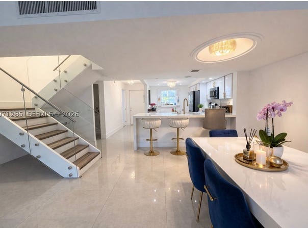 2308 NE 7th St, Hallandale Beach, FL 33009