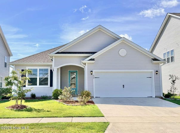 425 Edgewater Way, Surf City, NC 28445