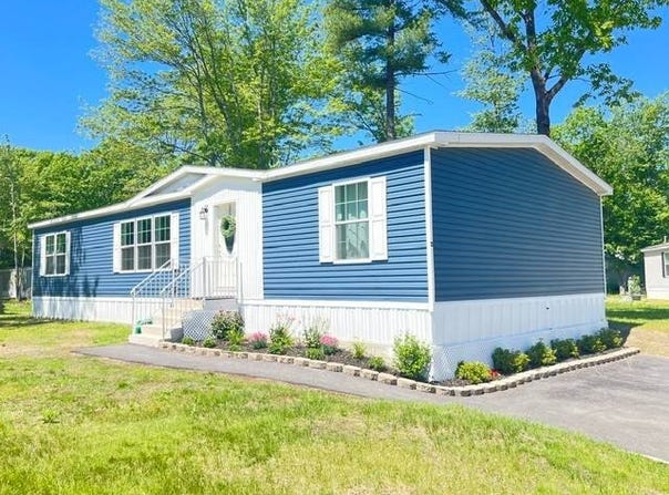 12 Cedar, Gorham, ME 04038