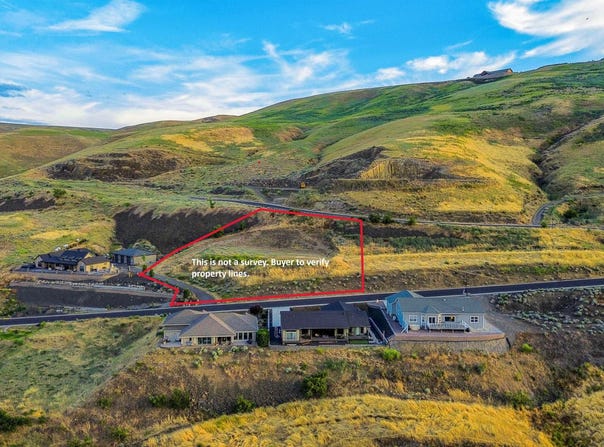 1484 River Ridge Dr, Asotin, WA 99402