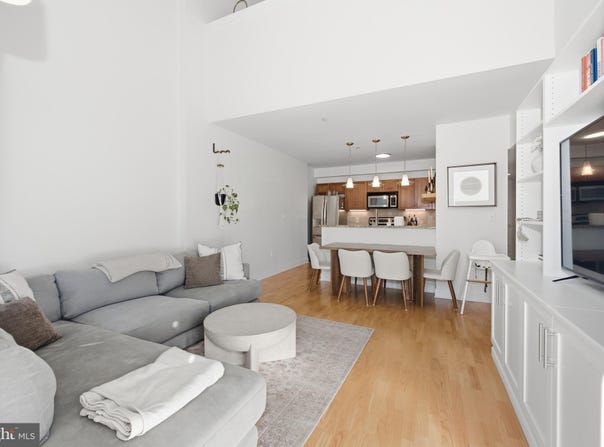 1 ACADEMY Circle, PHILADELPHIA, PA 19146