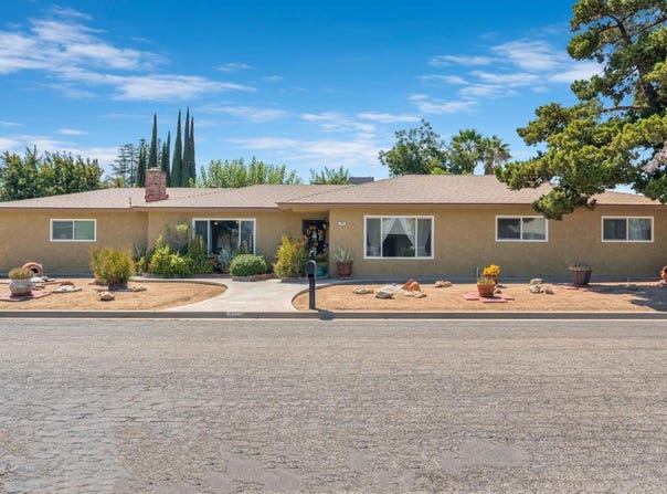 404 Fall Avenue, Madera, CA 93637