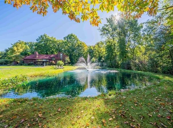 3085 Hamlin Road, Medina, OH 44256