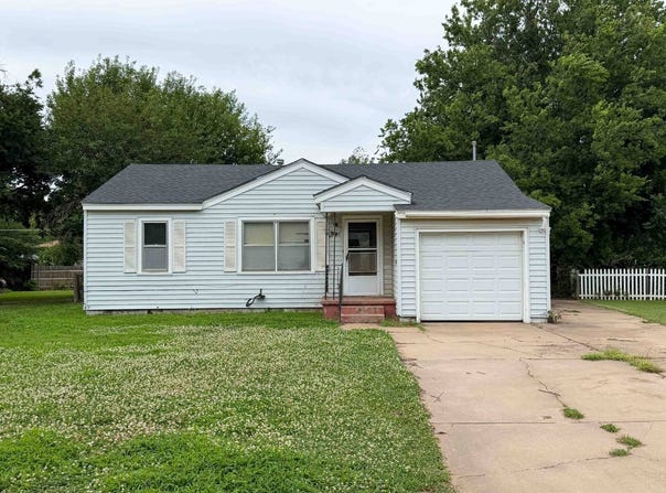 1706 S Hudson Dr, Enid, OK 73703