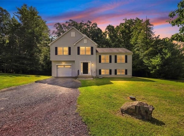 506 Cornerstone Way, Stroud Twp, PA 18301