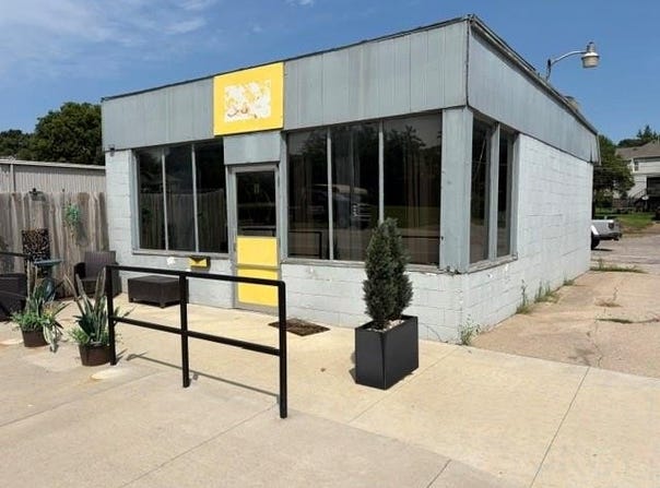 1421 Main Street, Atchison, KS 66002