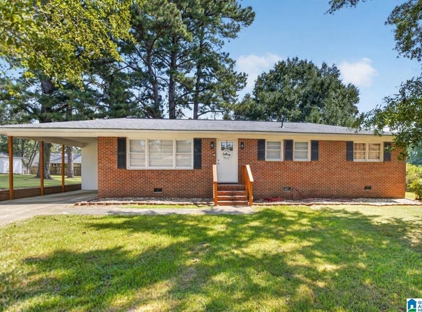 705 VALLEY DRIVE, WEAVER, AL 36277