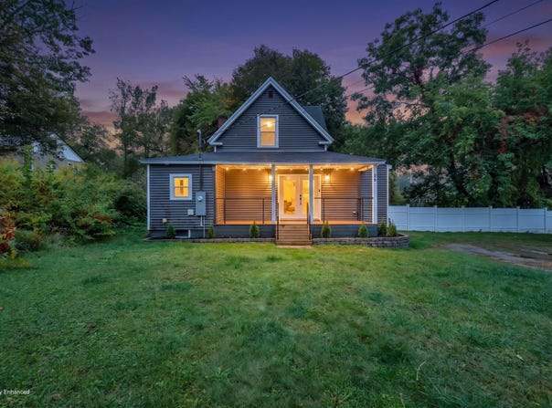 38 Rose Terrace, Auburn, ME 04210