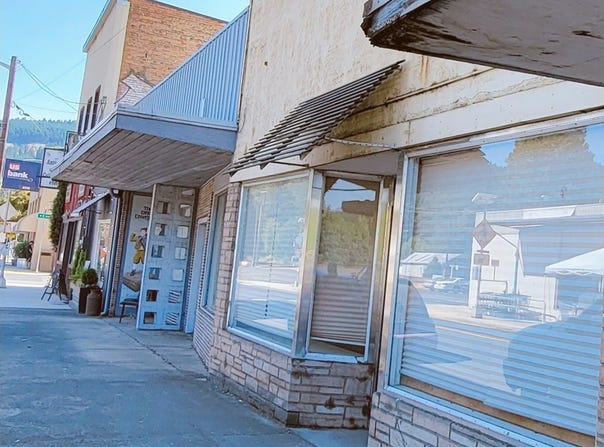 311 N FIRST St, Drain, OR 97435