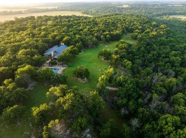 1856 County Road 328, Era, TX 76238