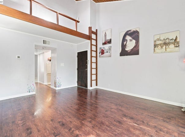 2716 Oak Rd, Walnut Creek, CA 94597
