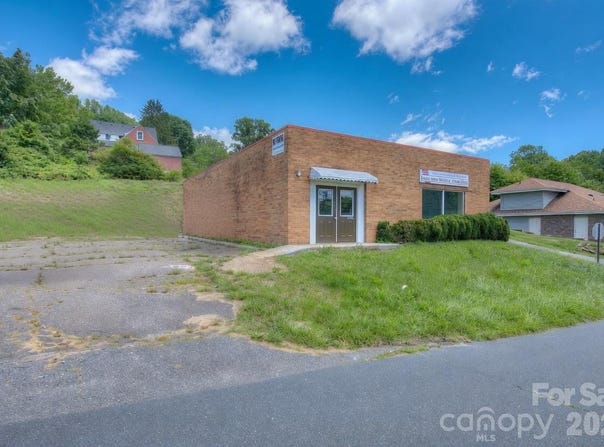 193 Walnut Avenue, Spruce Pine, NC 28777