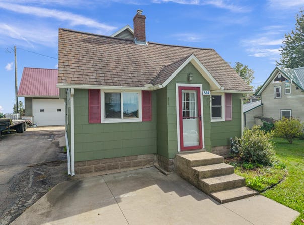514 Maple Drive, Spring Grove, MN 55974