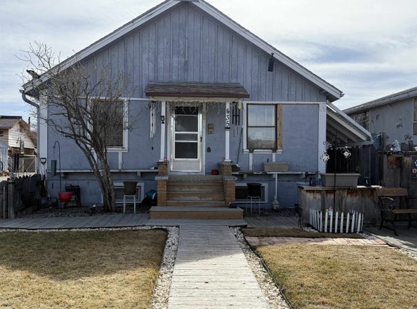 435 Warren St, Thermopolis, WY 82443