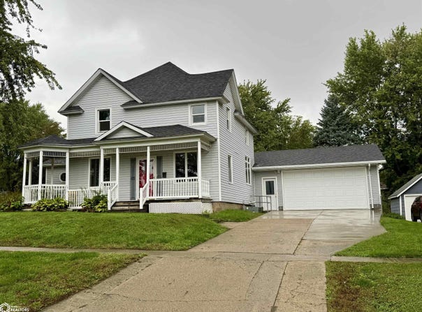221 2nd Street, Manning, IA 51455