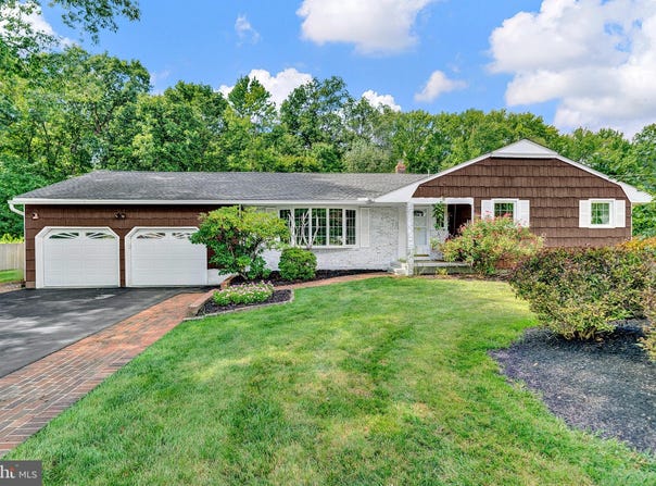 33 GALSTON Drive, PRINCETON JUNCTION, NJ 08550