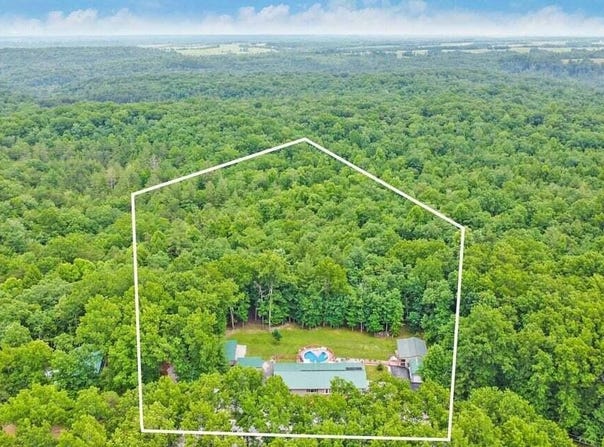 400 Georgee Rd, Jamestown, TN 38556