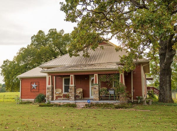 10374 S 1575 Road, Nevada, MO 64772