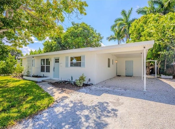 1960 Estey Ave, NAPLES, FL 34104