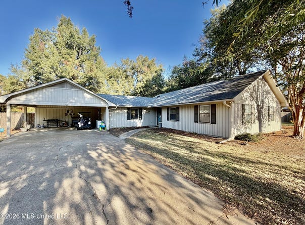 1712 Bellavista Road, Cleveland, MS 38732