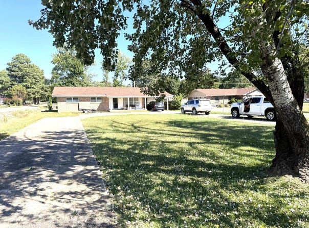 1602 E Main Street, Mountain View, AR 72560