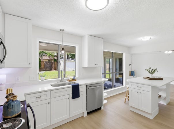 6461 Westridge Drive, Watauga, TX 76148