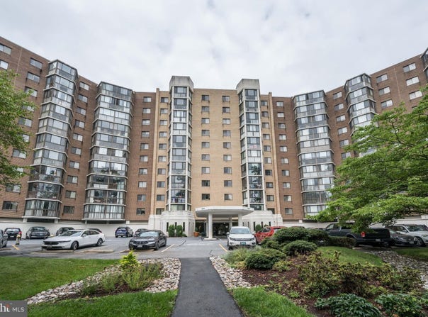 15101 INTERLACHEN Drive, SILVER SPRING, MD 20906