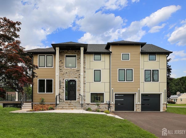 141 Lund Avenue, Edison, NJ 08820