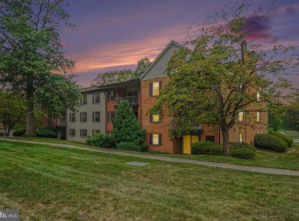 294 DRUMMERS Lane, WAYNE, PA 19087