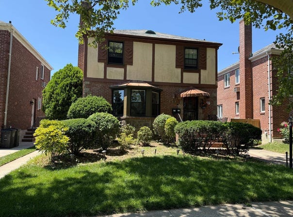 80-28 193rd St, Fresh Meadows, NY 11423
