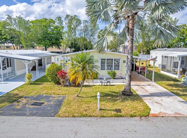 6541 COLONIAL DR, MARGATE, FL 33063