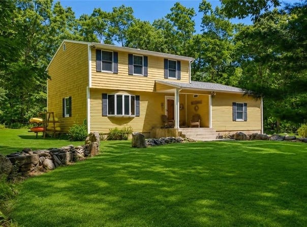 189 Wolf Rock Road, Exeter, RI 02822