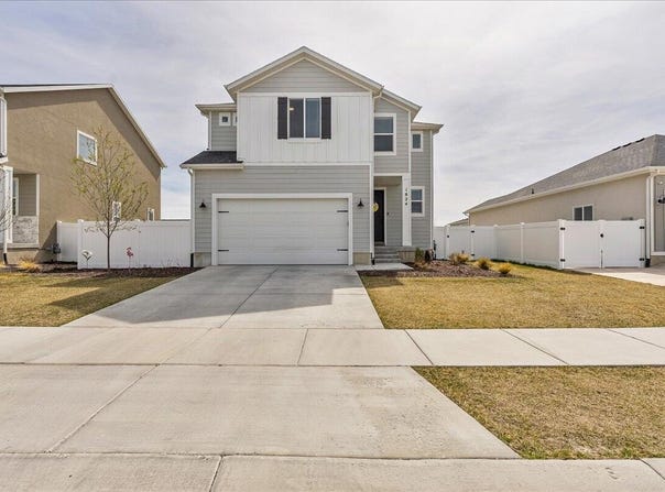 1824 Meadowlark Dr, Eagle Mountain, UT 84005