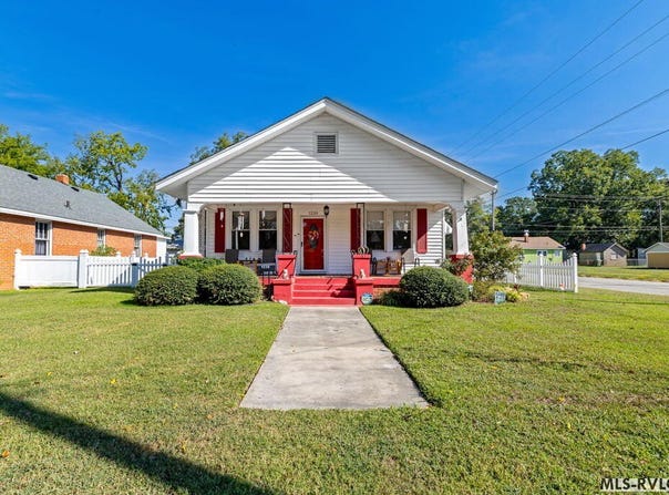 1220 Washington St, Roanoke Rapids, NC 27870