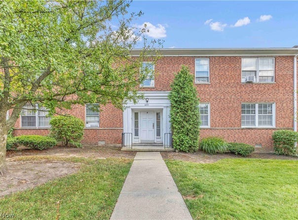 3279 Warrensville Center Road, Shaker Heights, OH 44122