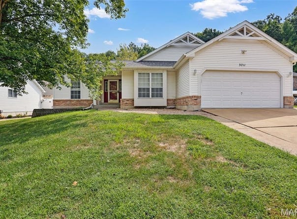 3711 Falcon View Drive, Arnold, MO 63010