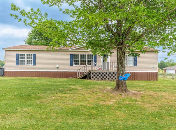 122 Sunrise Dr, Killen, AL 35645
