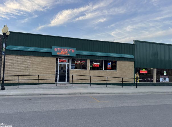 920-924 Parriott Street, Aplington, IA 50604