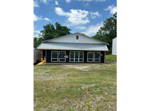 1301 Melba, Atoka, OK 74525