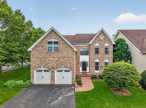 201 Roosevelt Drive, Fishkill, NY 12524