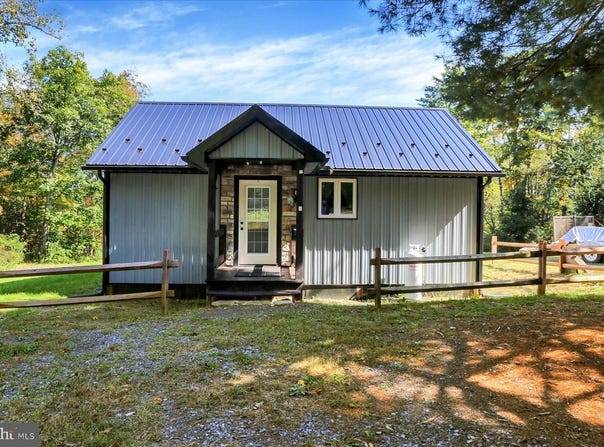 21091 MARLIN Circle, ORBISONIA, PA 17243