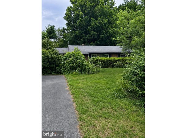 17712 BURNSIDE Avenue, HAGERSTOWN, MD 21740