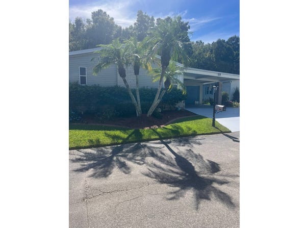 574 Tulip Circle E, Auburndale, FL 33823