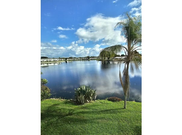 1118 Lake Terrace, Boynton Beach, FL 33426