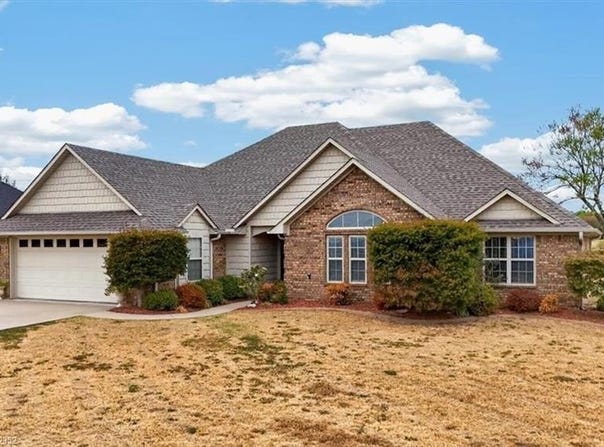 23570 Wolf Valley RD, Wister, OK 74966