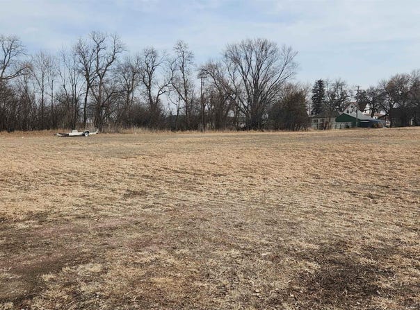 Glenn Ave, Colton, SD 57018