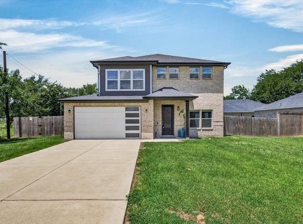 612 Kontiki Dr, Tool, TX 75143