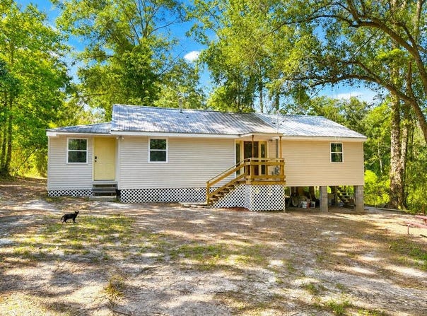 124 Pea Ridge, Picayune, MS 39466