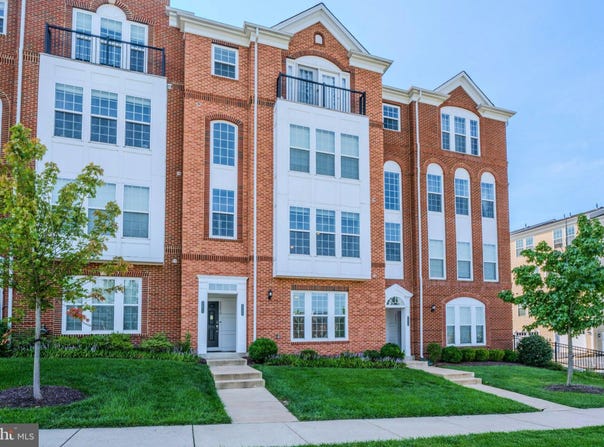 42677 WARDLAW Terrace, ASHBURN, VA 20147